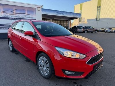 Gebraucht Ford Focus Trend 120 PS (88 kW) 2015 Rot Kombi