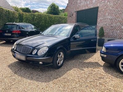 Mercedes E220