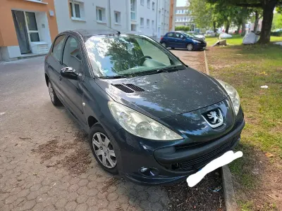 Gebraucht Peugeot 206+ 85 PS (62 kW) 2009 Kleinwagen