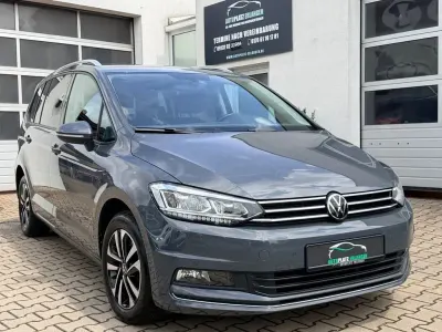 Gebraucht VW Touran United 150 PS (110 kW) 2021 Grau Van / Kleinbus