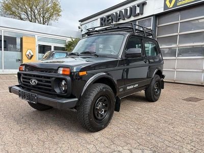 Second-hand Lada niva 83 CP (61 kW) 2021 Negru SUV