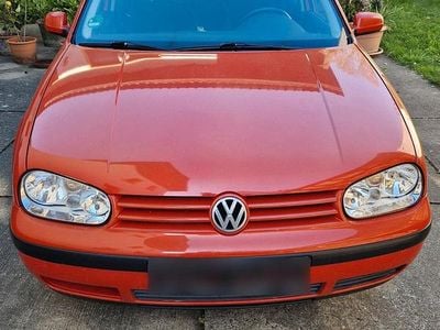 Usata VW Golf IV 75 CV (55 kW) 1999 Arancione Utilitaria