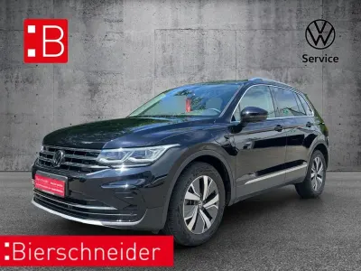 Gebraucht VW Tiguan Elegance 245 PS (180 kW) 2022 Schwarz SUV