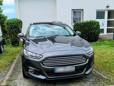 Gebraucht Ford Mondeo Titanium 179 PS (131 kW) 2016 Grau Kombi