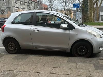 gebraucht Toyota Yaris Neu TÜV Neu Kupplung Neu bremsen vieles neu