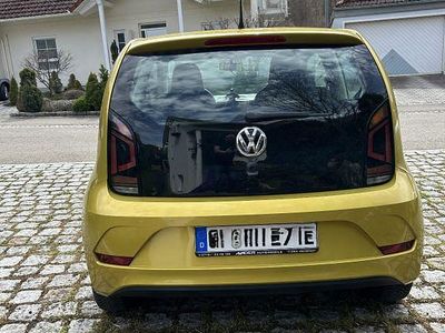 Second-hand VW up! move up! 60 CP (44 kW) 2016 Galben Hatchback