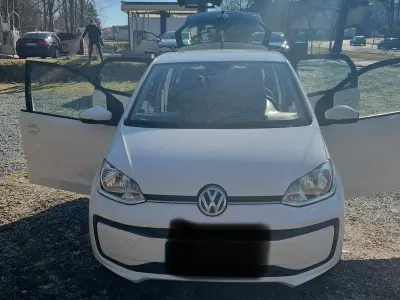 Używany VW up! 60 KM (44 kW) 2017 Biały Hatchback