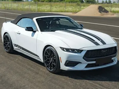 Gebraucht Ford Mustang 310 PS (228 kW) 2024 Weiß Cabrio