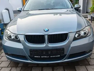 Gebraucht BMW 318 129 PS (94 kW) 2007 Grau Limousine