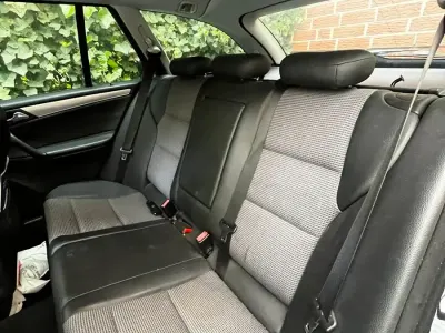 Gebraucht Mercedes 220 150 PS (110 kW) 2006 Kombi