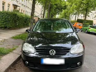 Używany VW Golf V 102 KM (75 kW) 2006 Czarny Hatchback