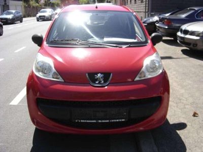 Gebraucht Peugeot 107 68 PS (50 kW) 2006 Rot Kleinwagen