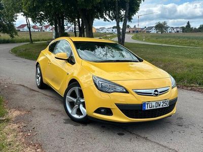 Opel Astra GTC