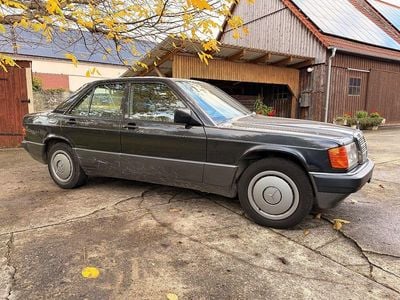 Grau Gebraucht 1993 Mercedes 190 Limousine | 8.100 €