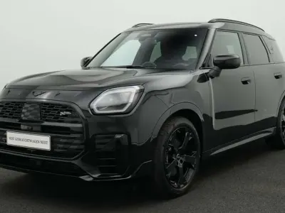 Second-hand Mini John Cooper Works Countryman 218 CP (160 kW) 2025 Negru SUV