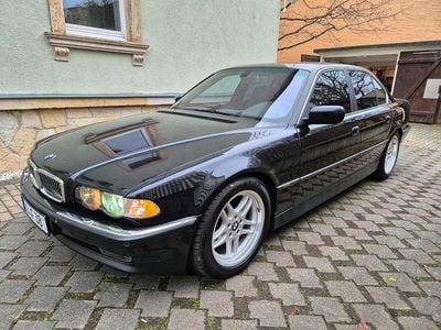 BMW 740