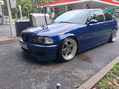 BMW 323