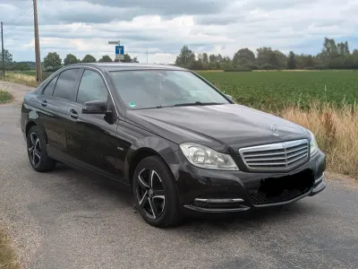 Gebraucht Mercedes C220 170 PS (125 kW) 2011 Schwarz Limousine