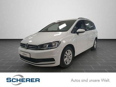 Gebraucht VW Touran Comfortline 122 PS (89 kW) 2022 Pure white Van / Kleinbus