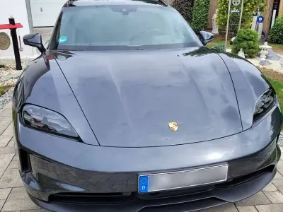 Gebraucht Porsche Taycan Sport Turismo Sport Turismo 319 kW (435 PS) 2025 Schwarz Kombi