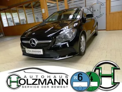 Gebraucht Mercedes CLA180 122 PS (89 kW) 2018 Nachtschwarz Coupé