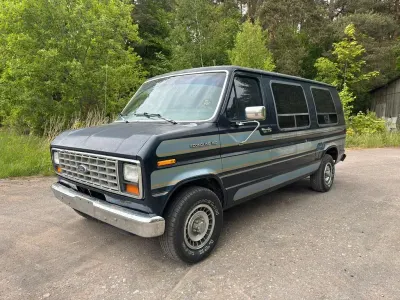Gebraucht Ford V8 252 PS (185 kW) 1990 Blau Van