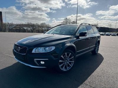 Gebraucht Volvo XC70 Summum 181 PS (133 kW) 2016 Schwarz Kombi