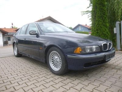 BMW 525