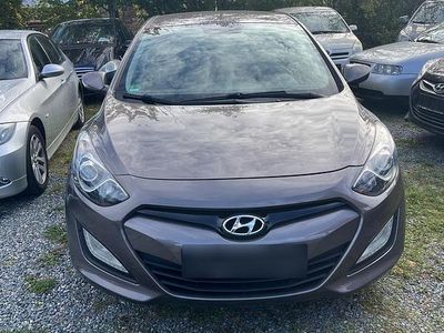 Gebraucht Hyundai i30 100 PS (73 kW) 2013 Schwarz Coupé