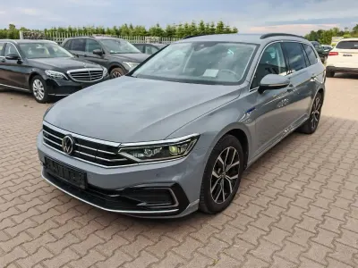 Gebraucht VW Passat GTE 156 PS (114 kW) 2021 Grau Kombi