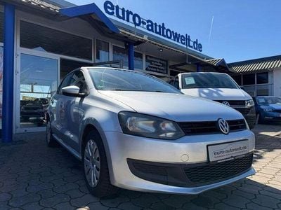 Usado VW Polo Trendline 69 HP (50 kW) 2011 Prateado Citadino