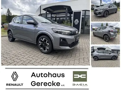 Neu Dacia Sandero Journey 101 PS (74 kW) 2026 Grau Limousine