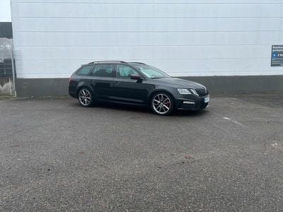 Gebraucht Skoda Octavia vRS 184 PS (135 kW) 2018 Schwarz Kombi