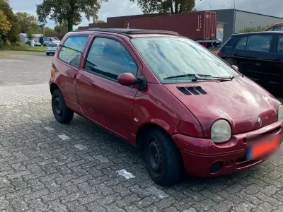 Gebraucht Renault Twingo 58 PS (42 kW) 2003 Rot Kleinwagen