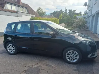 Gebraucht Renault Mégane GrandTour 110 PS (80 kW) 2013 Schwarz Kombi