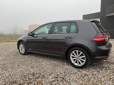Gebraucht VW Golf VII LOUNGE 150 PS (110 kW) 2015 Kleinwagen