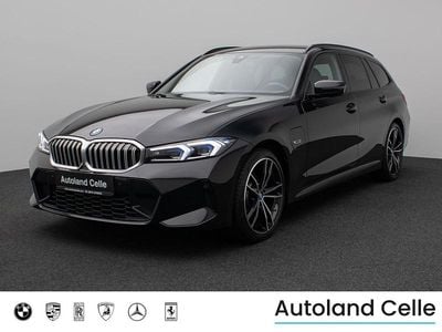 Gebraucht BMW 330e M Sport 292 PS (214 kW) 2022 Saphirschwarz metallic475schwarz Limousine