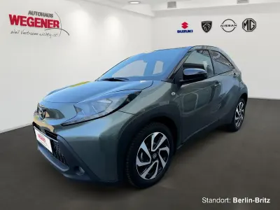 Gebraucht Toyota Aygo X 72 PS (52 kW) 2024 Grün SUV