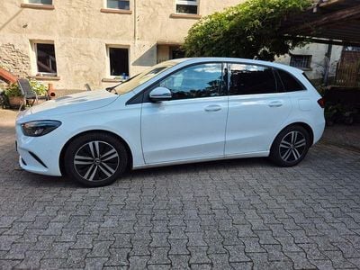 Mercedes B180