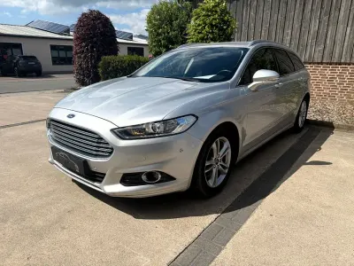 Używany Ford Mondeo Titanium 160 KM (117 kW) 2016 Srebrny Sedan/Limuzyna