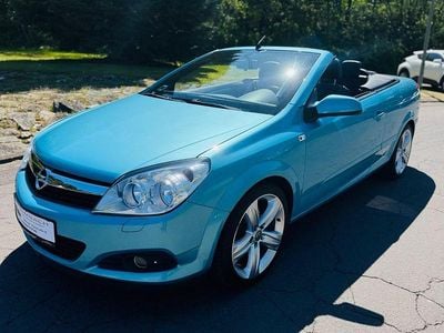Usata Opel Astra Cabriolet 116 CV (85 kW) 2010 Blu Cabrio