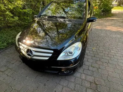 Gebraucht Mercedes B200 136 PS (100 kW) 2007 Schwarz Van / Kleinbus