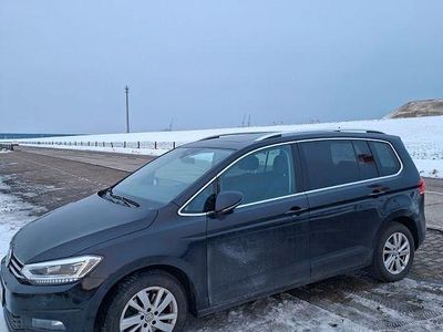Schwarz Gebraucht 2020 VW Touran Comfortline Van / Kleinbus | 19.900 € (Guter Preis)