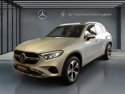 Gebraucht Mercedes GLC300e Avantgarde 333 PS (244 kW) 2025 Silber SUV