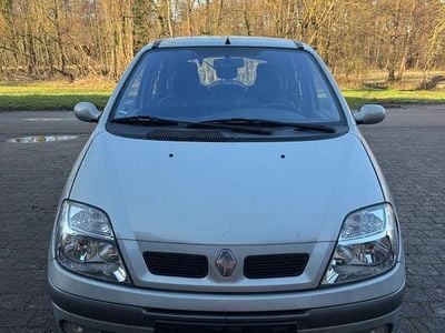 Silber Gebraucht 2003 Renault Scénic Expression Van / Kleinbus | 1.000 € (Fairer Preis)