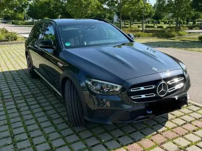 Gebraucht Mercedes E220 All-Terrain Avantgarde 194 PS (142 kW) 2021 Kombi