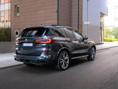Gebraucht BMW X5 M50 530 PS (389 kW) 2021 Blau SUV