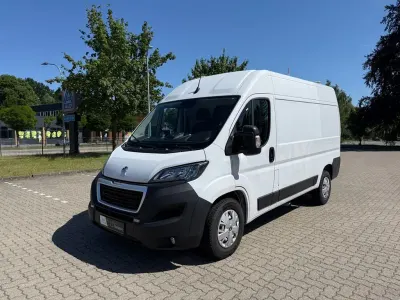 Gebraucht Peugeot Boxer Premium 165 PS (121 kW) 2022 Weiß Van
