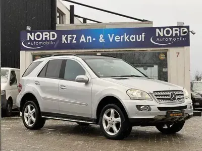 Używany Mercedes ML320 224 KM (164 kW) 2008 Srebrny SUV