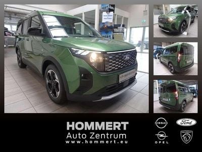 Neu Ford Tourneo Courier Active 100 kW (136 PS) 2025 Bursting green Van / Kleinbus